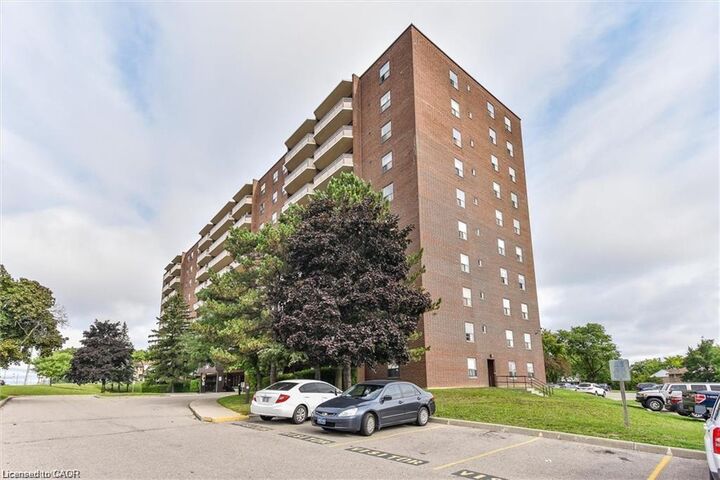 Property Photo:  1100 Courtland Avenue E 710  ON N2C 2H9 