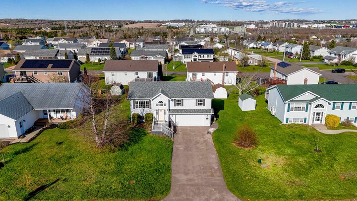 Property Photo: 80 Kenwood Circle E PE C1E 1Z8