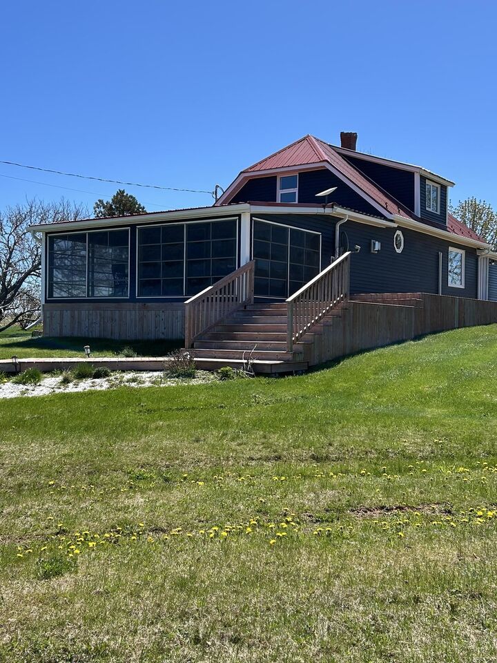 7325 Rte 16 — photo 1