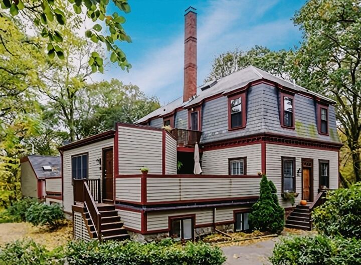 Property Photo: 996 Centre St 3 MA 02130