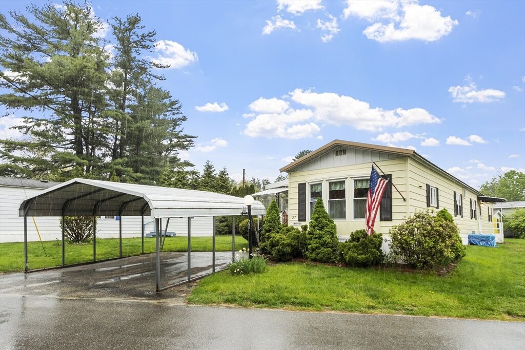 Property Photo: 27 Lisa Circle MA 01860