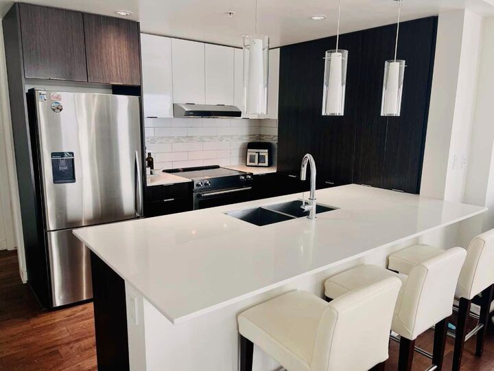 Property Photo:  930 6 Avenue SW 3202  AB T2P 1J3 