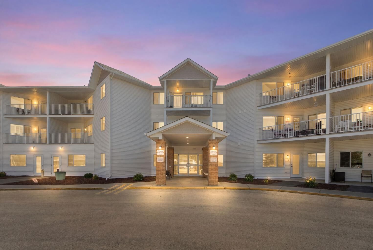 Property Photo:  3 Parklane Way 210  AB T1P 1N6 