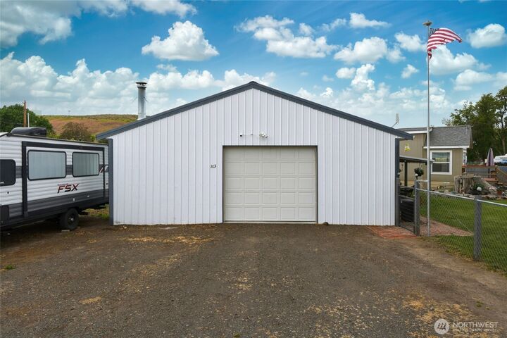 Property Photo: 303 Main Street WA 99359