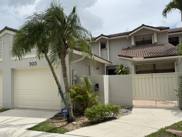 Property Photo:  505 Prestwick Circle  FL 33418 