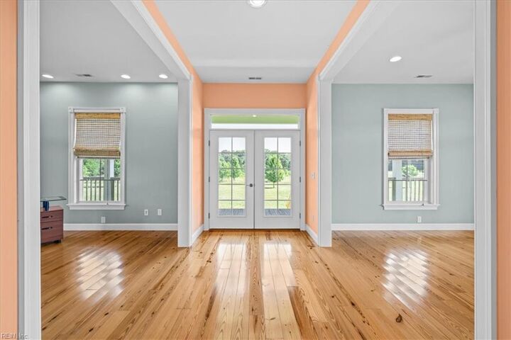Property Photo: 1204 Tulls Creek Rd NC 27958