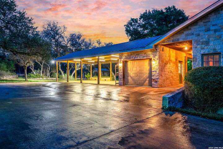Property Photo:  377 Buffalo Springs Rd  TX 78132 