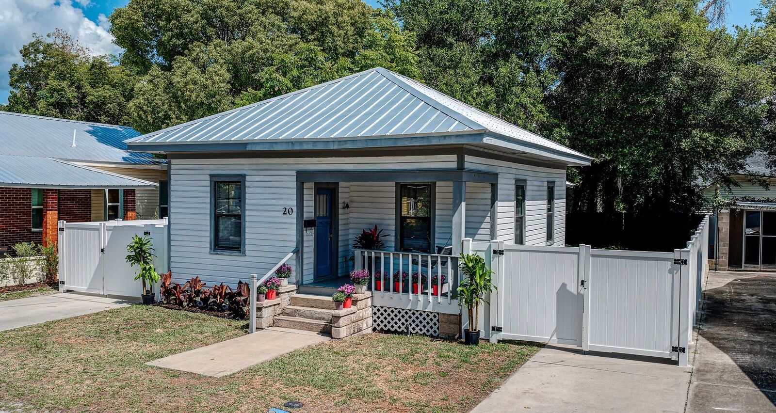 Property Photo:  20 Hope St  FL 32084 