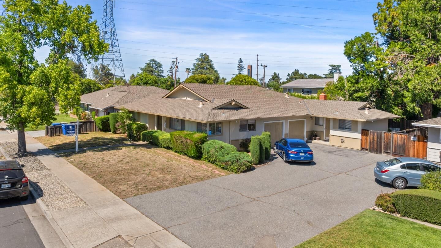 Property Photo:  106 Verde Court  CA 95032 
