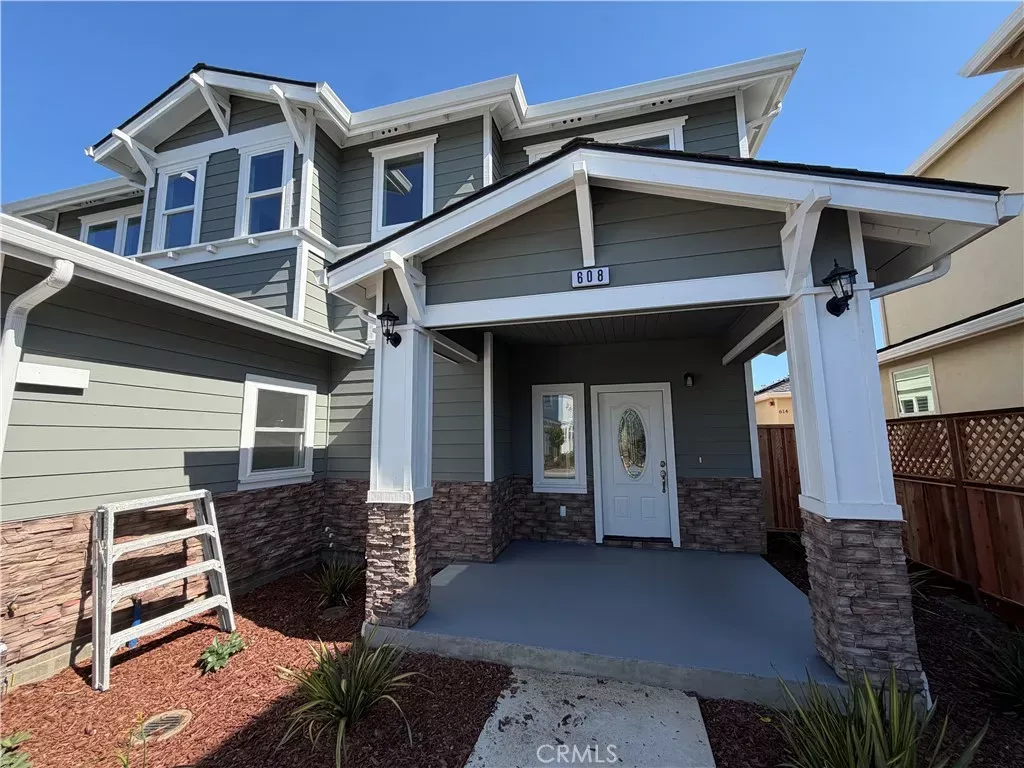 Property Photo:  608 Nomad Court  CA 94544 