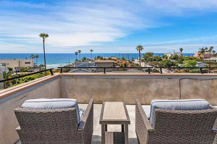 Property Photo:  4980-82 Crystal Dr  CA 92109 