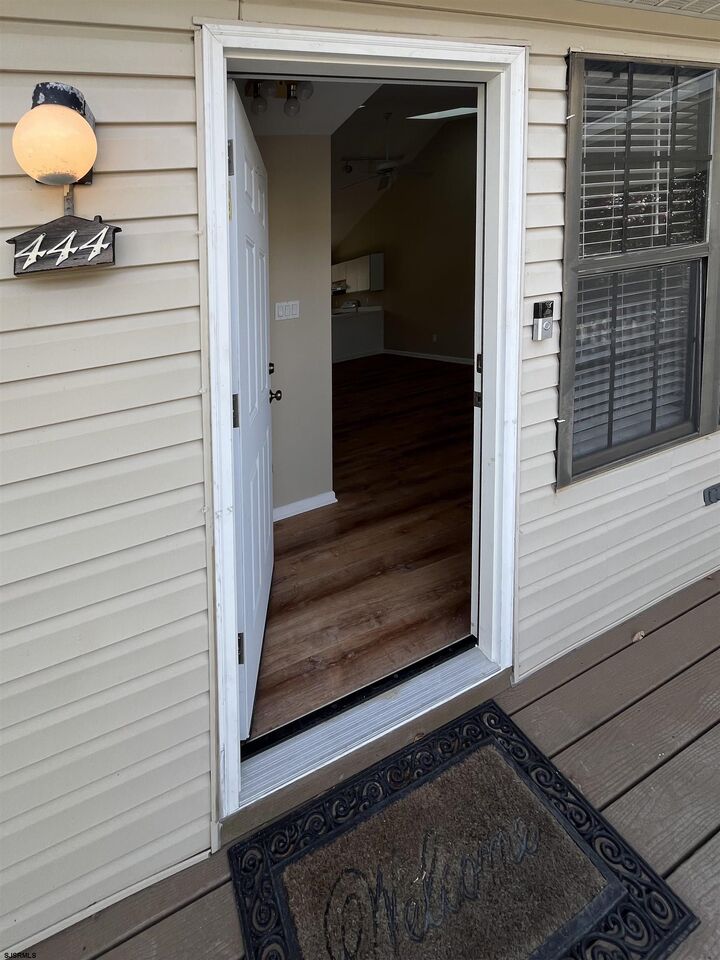 Property Photo:  444 London Court Ii 444  NJ 08234 
