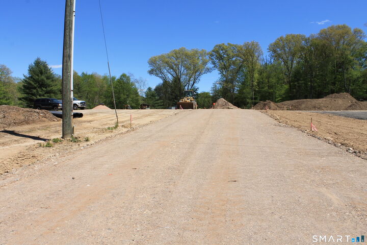 Property Photo:  11 Thayer Rd Extension  CT 06441 