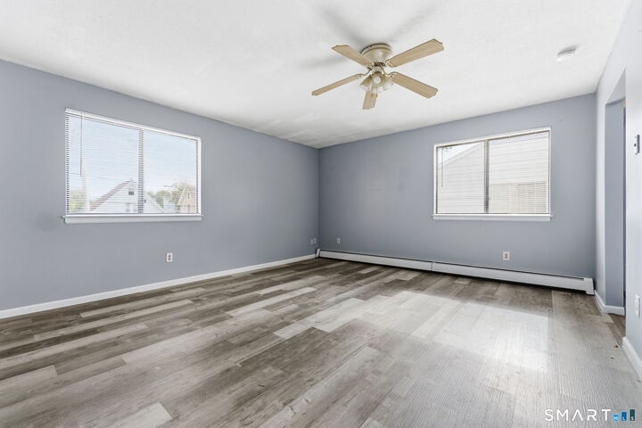 Property Photo:  5-7 Warner St Extension 5B  CT 06114 