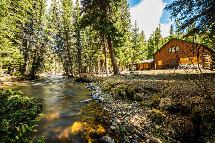 Property Photo: 93 Middle Fork Clear Creek Road WY 82834