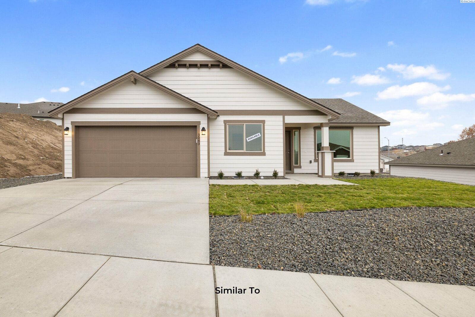 Property Photo:  1613 Parkwood Ct  WA 98930 