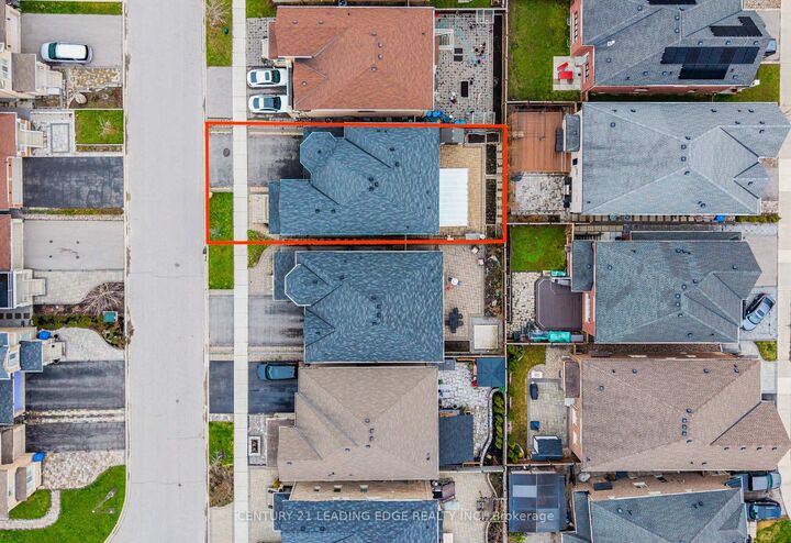 Property Photo:  62 Creekland Avenue  ON L4A 1X4 