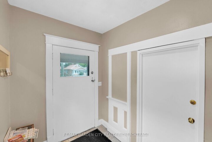 213 Geneva Street — photo 1