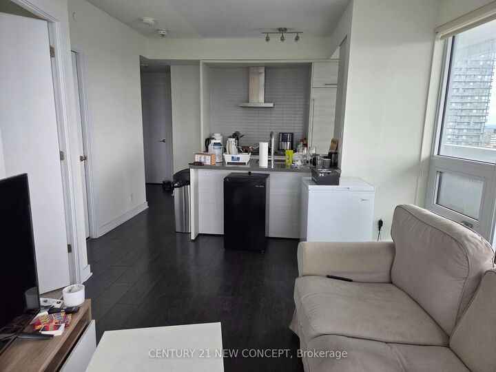 Property Photo: 2221 Yonge Street 3603 ON M4S 2B4