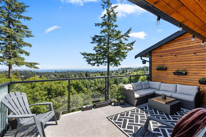 Property Photo:  3340 Ravenwood Rd  BC V9C 2X4 