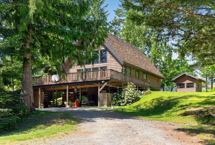 Property Photo:  5950 Heger Cres  BC V0R 2G0 