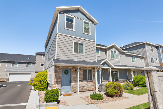 Property Photo:  256 N 750 E  UT 84059 