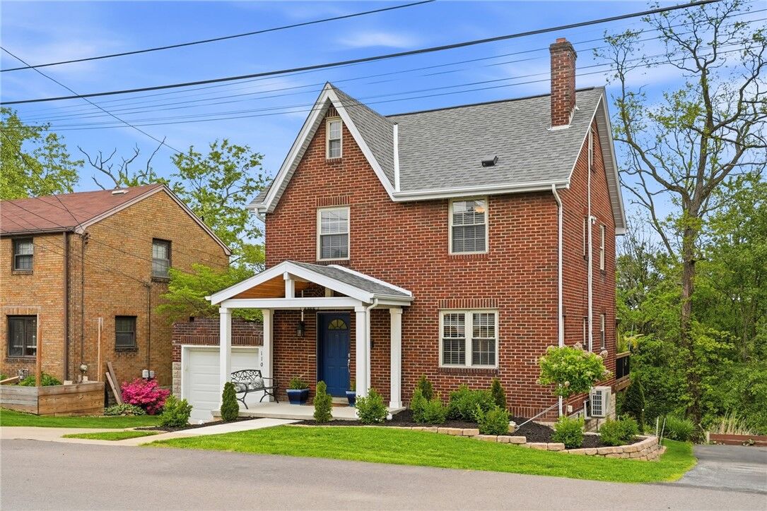 Property Photo:  110 Orchard Sq  PA 15229 