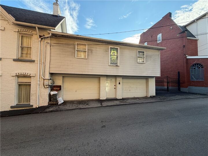 Property Photo: 149 Chess PA 15063