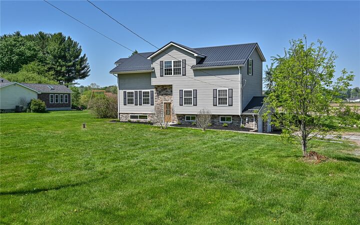 Property Photo:  1331 Fayette New Wilmington Rd  PA 16142 