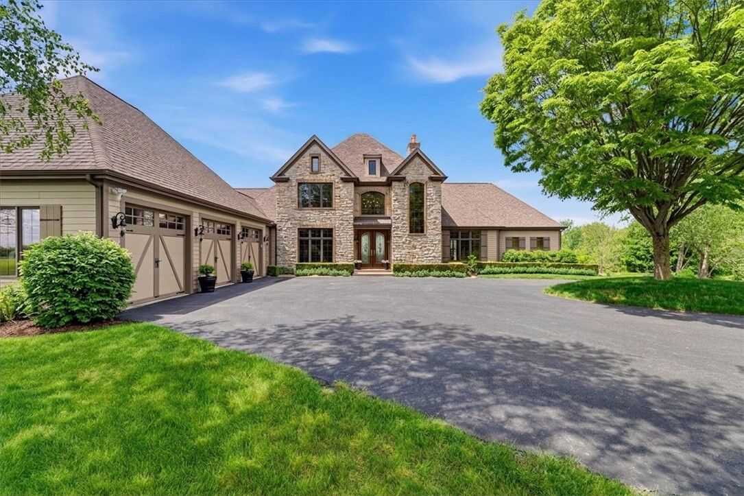 Property Photo:  524 Paracca Lane  PA 16123 