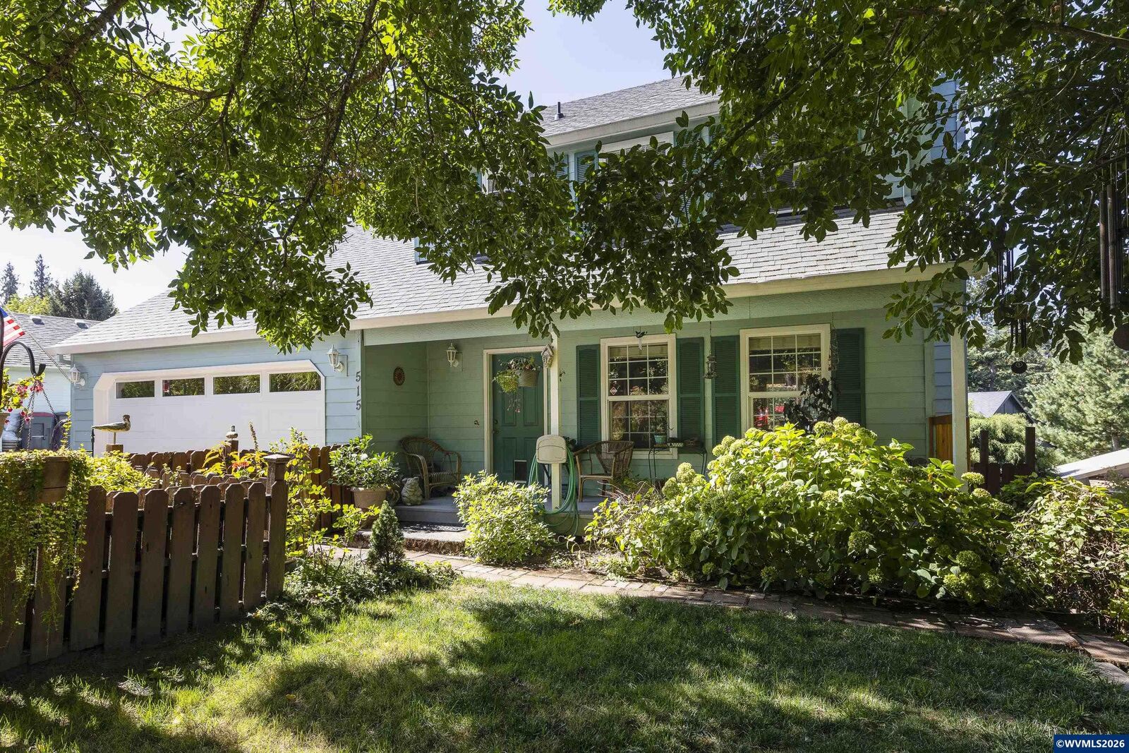 Property Photo:  515 SE Palmer Ln  OR 97114 