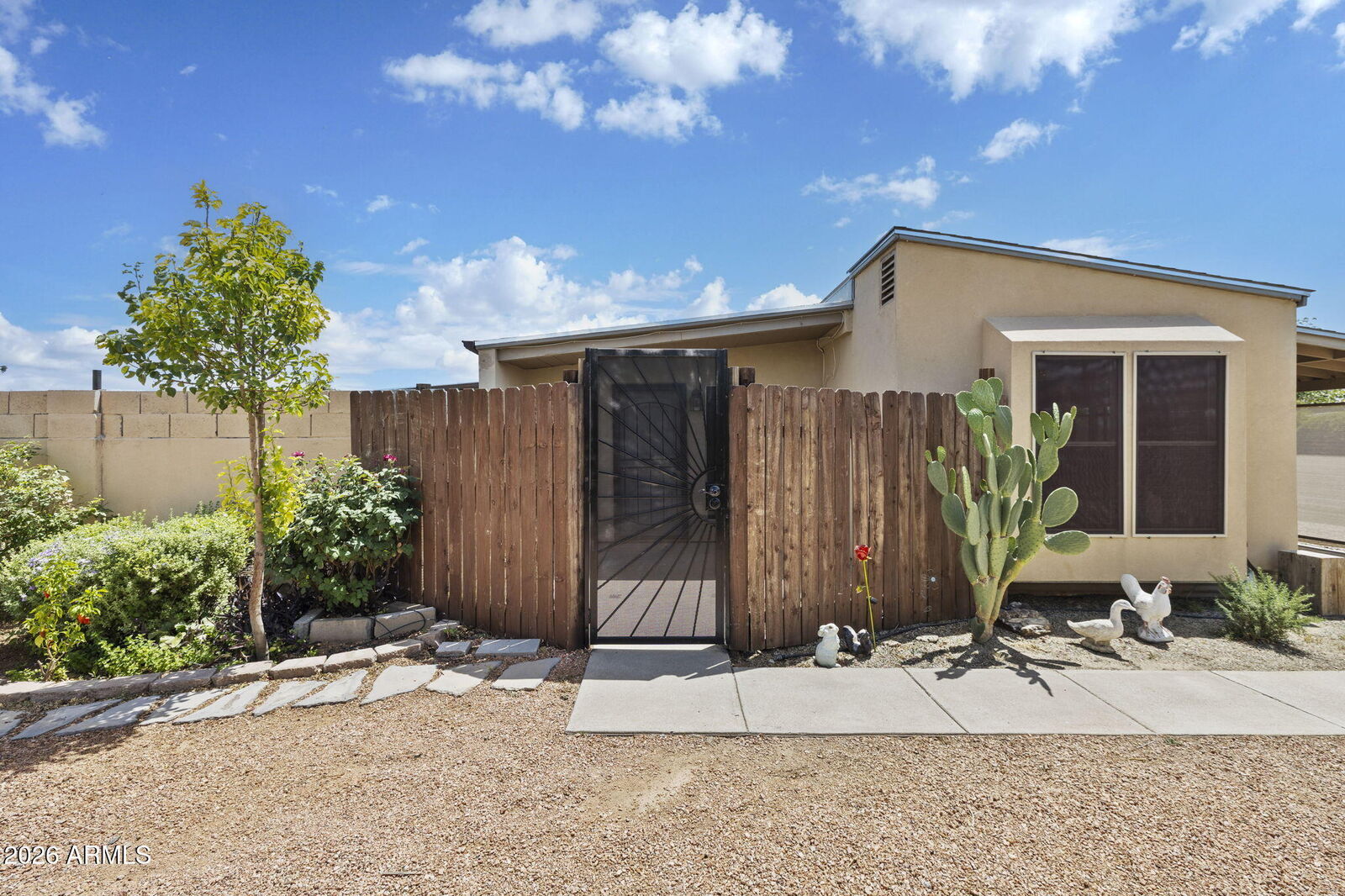 Property Photo:  3825 W Rose Garden Lane  AZ 85308 