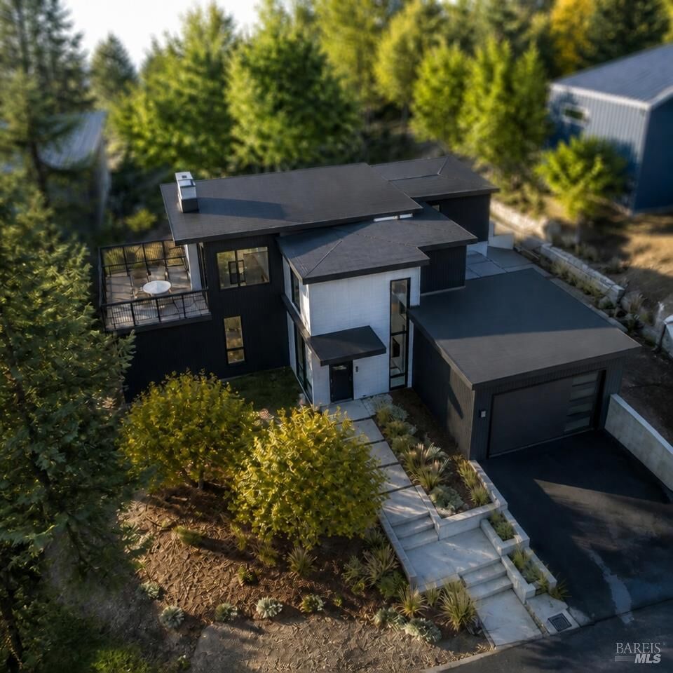 Property Photo:  1 Redwood Avenue  CA 94939 