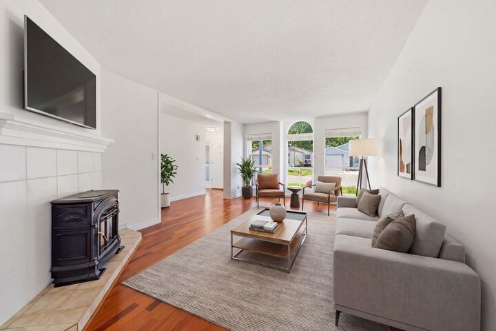 Property Photo:  2345 Cranley Drive 72  BC V4A 9G5 