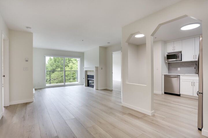 Property Photo:  20727 Douglas Crescent 302  BC V3A 4C1 