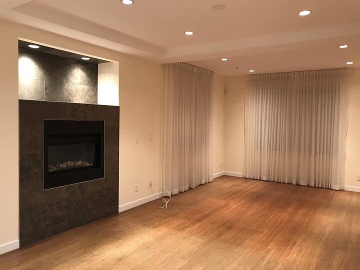 Property Photo:  295 W 12th Avenue  BC V5Y 1T9 