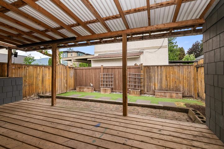 Property Photo:  9473 Hazel Street 12  BC V2P 5M9 