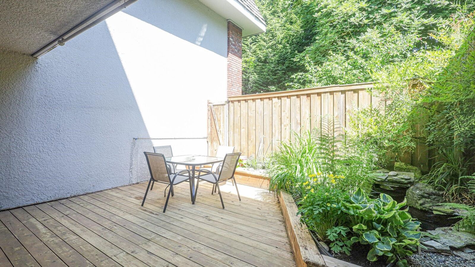 Property Photo:  5340 Hastings Street 214  BC V5B 1R1 