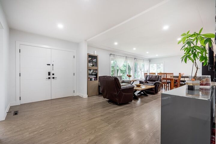 Property Photo:  10875 143 Street  BC V3R 3M1 