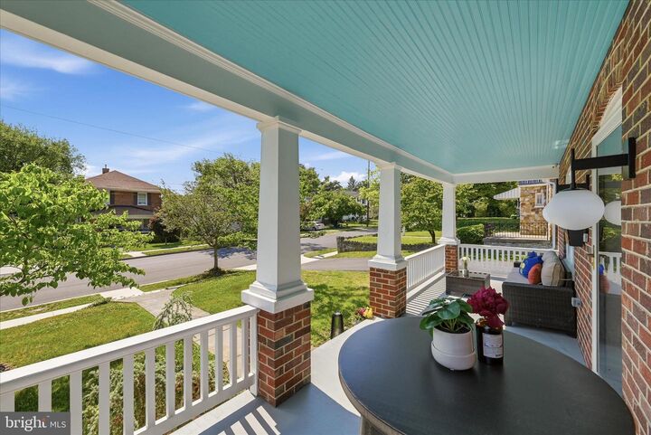 Property Photo:  1423 Greystone Terrace  VA 22601 