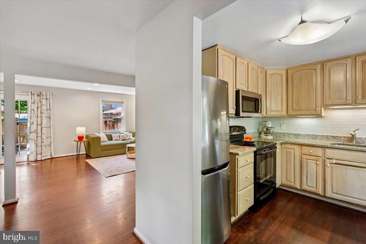 Property Photo:  3140 Ellenwood Drive  VA 22031 