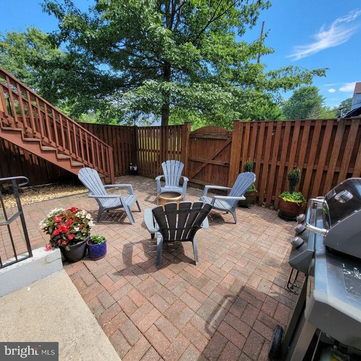 Property Photo:  3803 Hayward Court  MD 21037 