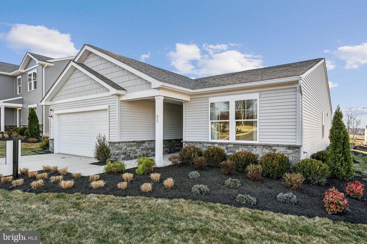 Property Photo:  40 Empire Lane  WV 25414 