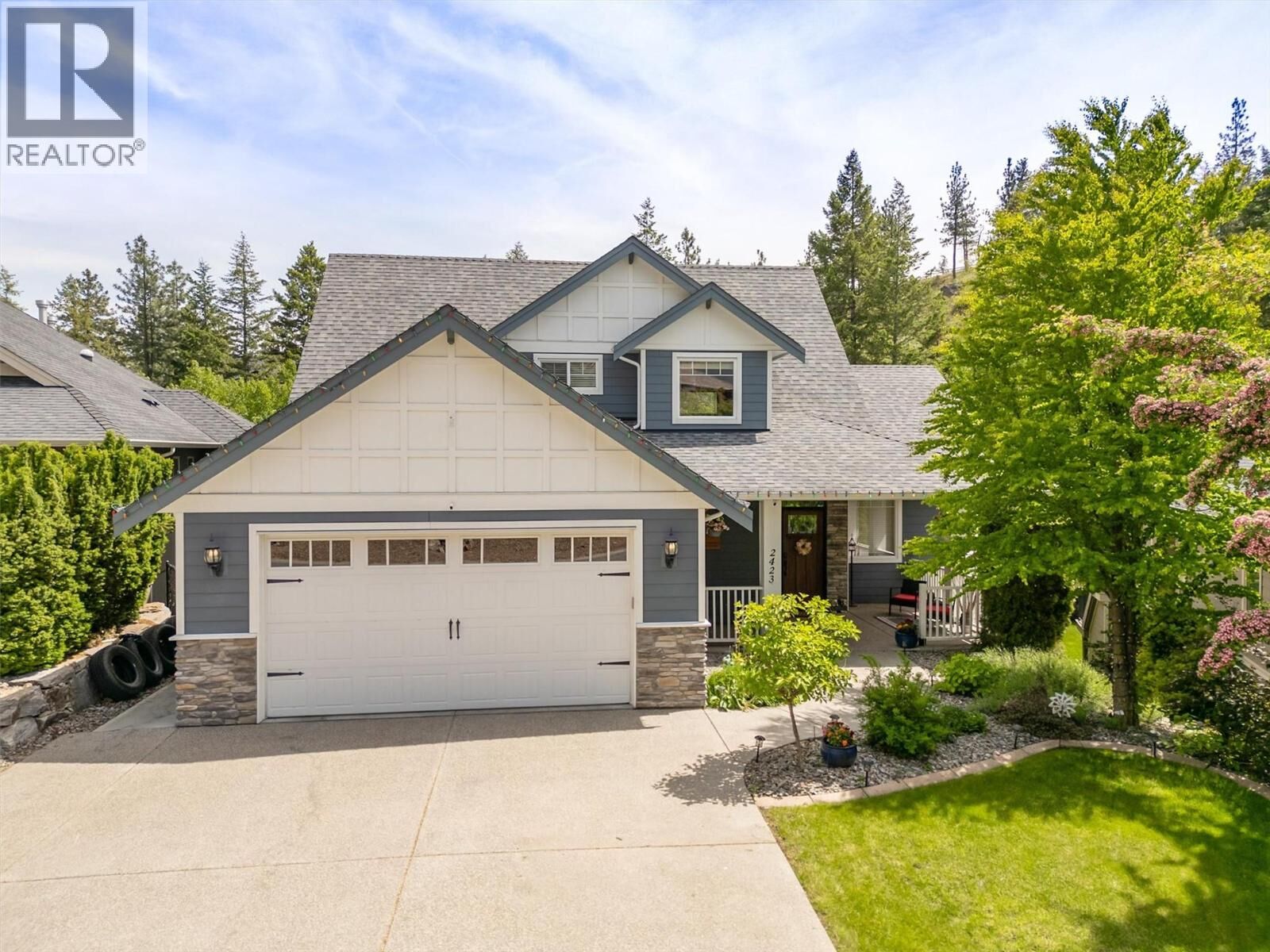 Property Photo:  2423 Paramount Drive  BC V4T 3K4 