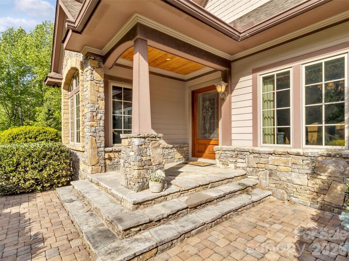 Property Photo:  149 Cardinal Lane  NC 28786 