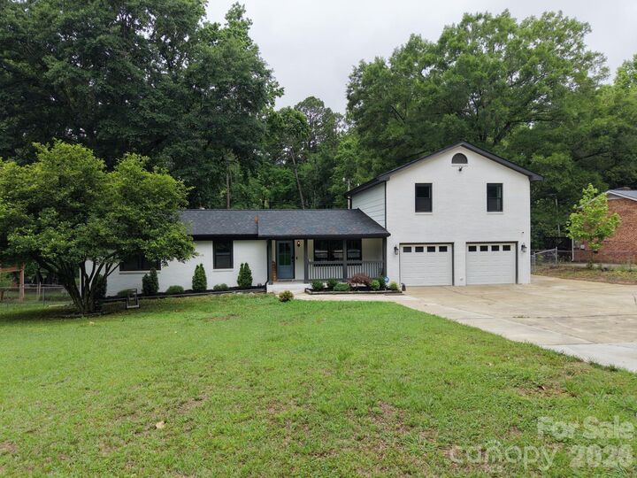 Property Photo: 833 Knowles Drive NC 28034