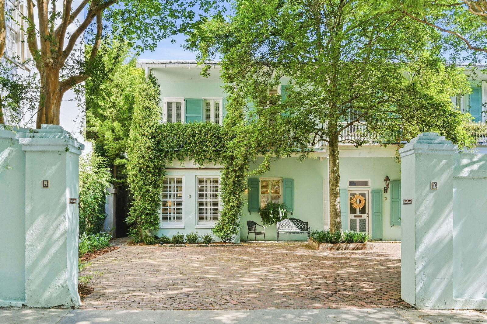 Property Photo:  4 Tradd Street  SC 29401 