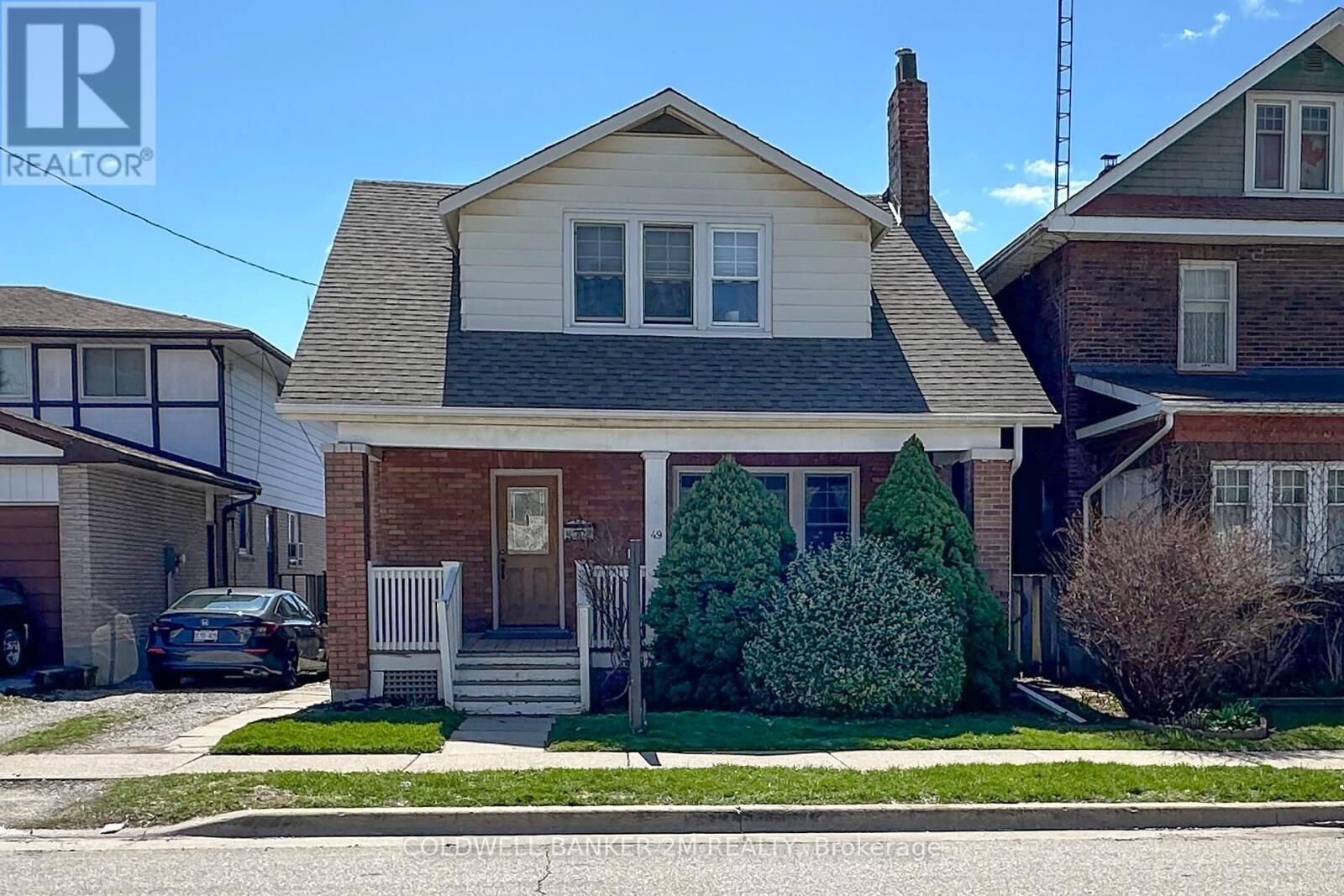 Property Photo:  49 Brock Street East  ON L1G 1R8 