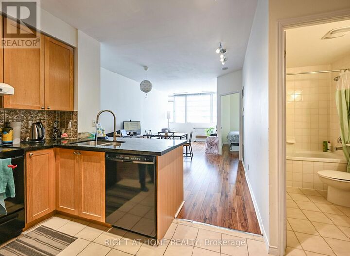Property Photo: 555 Yonge Street 802 ON M4Y 3A6