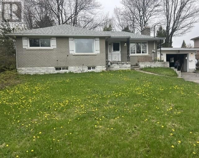 Property Photo:  2205 Louisa Drive  ON P3E 4W6 